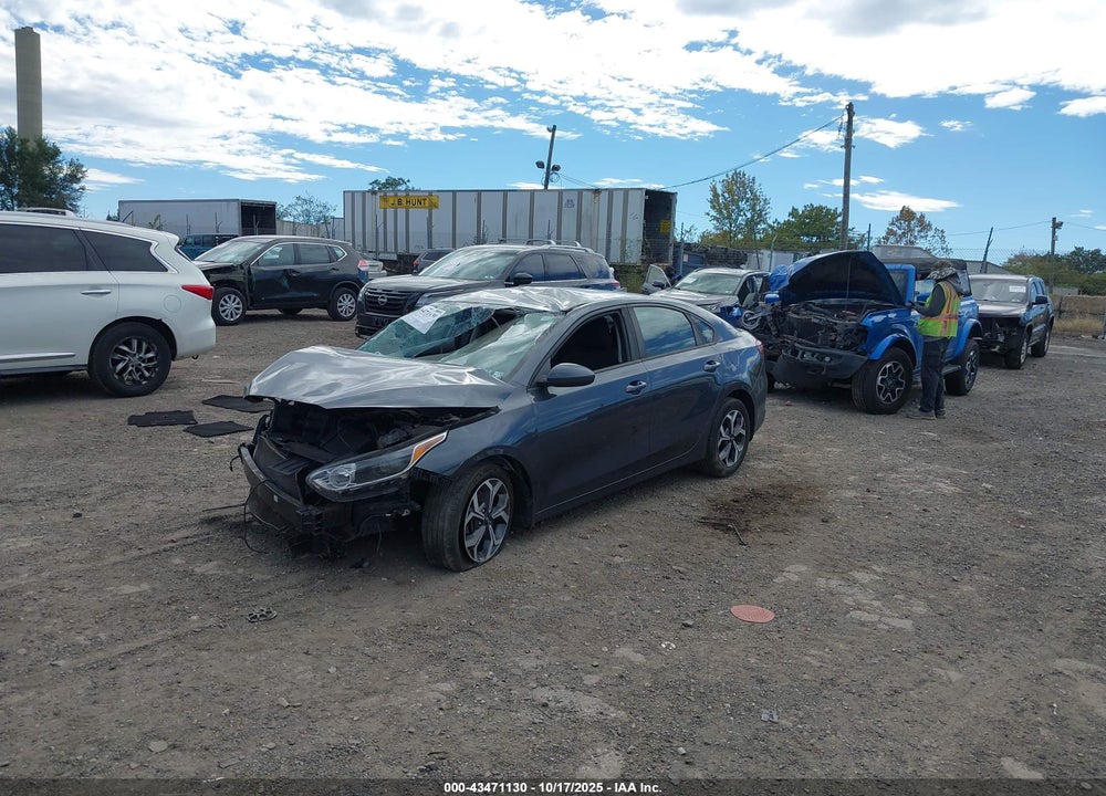 2019 KIA FORTE LXS VIN: 3KPF24ADXKE117222