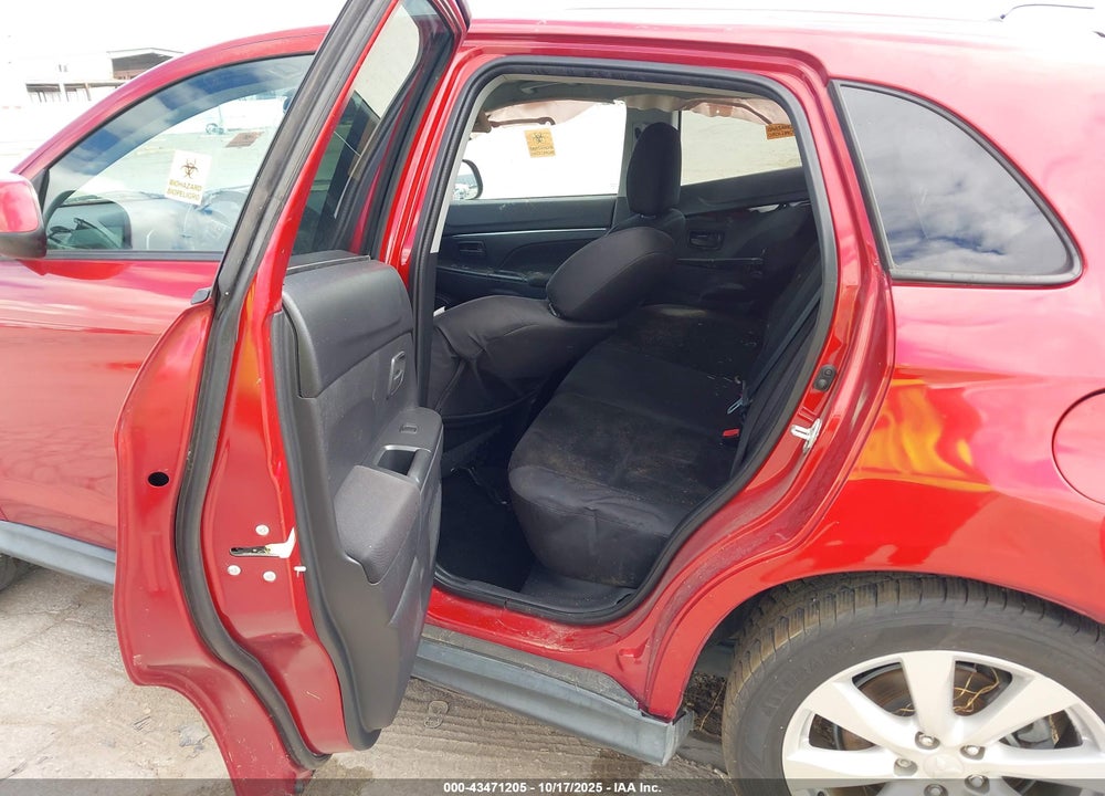 2013 MITSUBISHI OUTLANDER SPORT ES VIN: 4A4AR3AUXDE002322
