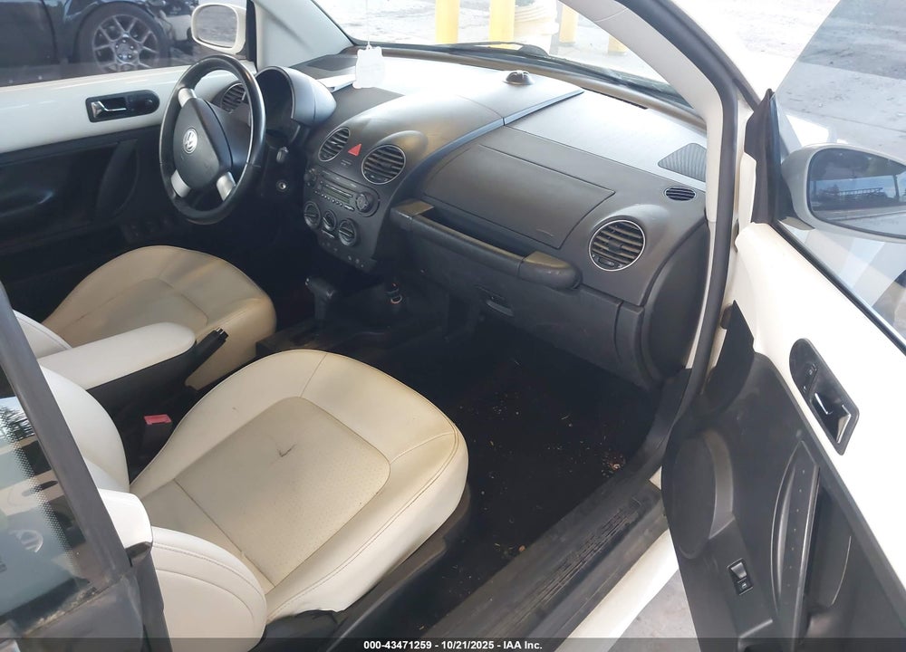 2007 VOLKSWAGEN NEW BEETLE TRIPLE WHITE VIN: 3VWFF31Y17M411698
