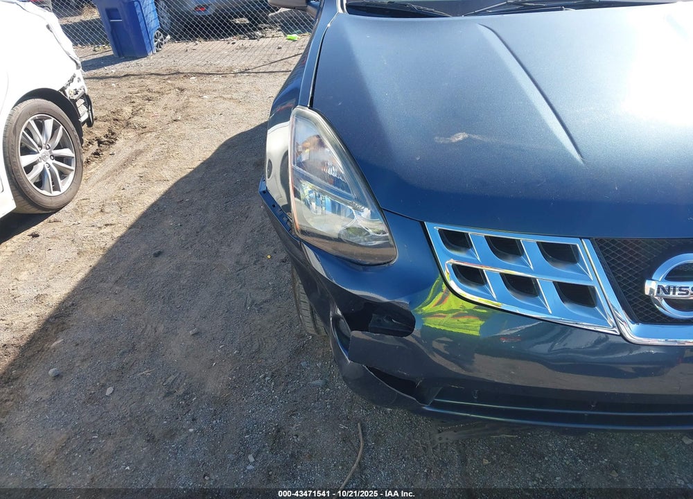 2015 NISSAN ROGUE SELECT VIN: JN8AS5MV5FW769346