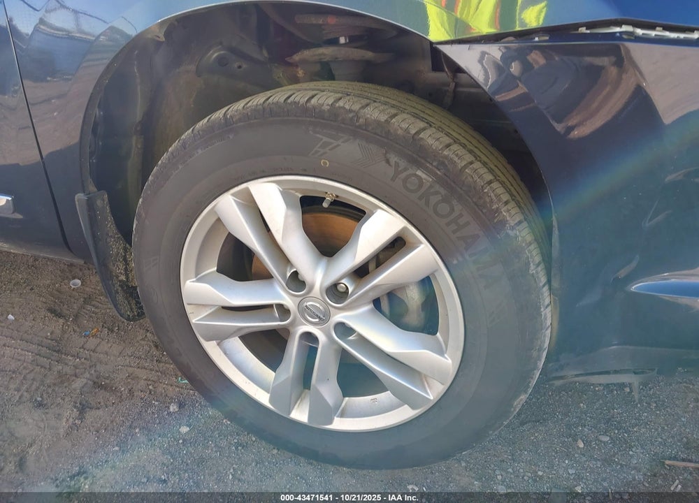 2015 NISSAN ROGUE SELECT VIN: JN8AS5MV5FW769346