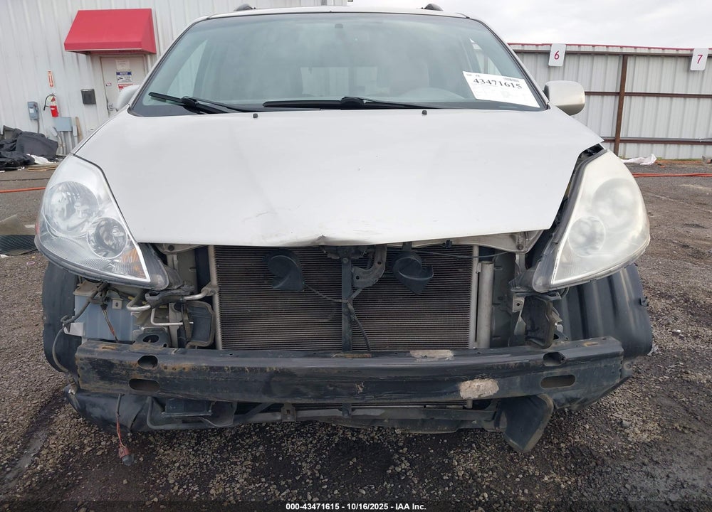 2010 TOYOTA SIENNA LIMITED VIN: 5TDYK4CC1AS304057