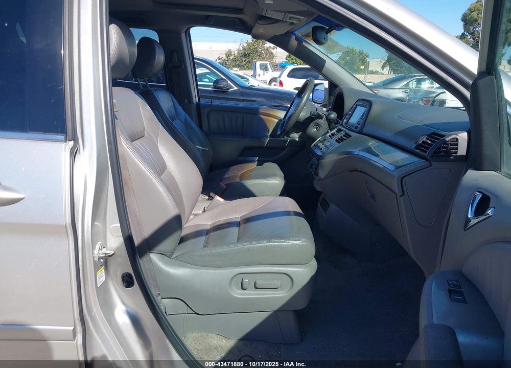 2008 HONDA ODYSSEY EX-L VIN: 5FNRL38788B045024