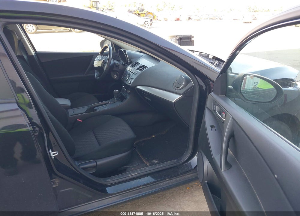 2013 MAZDA 3 VIN: JM1BL1U73D1762333