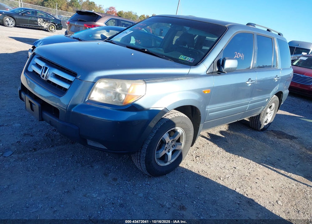 2007 HONDA PILOT VIN: 5FNYF18617B002304