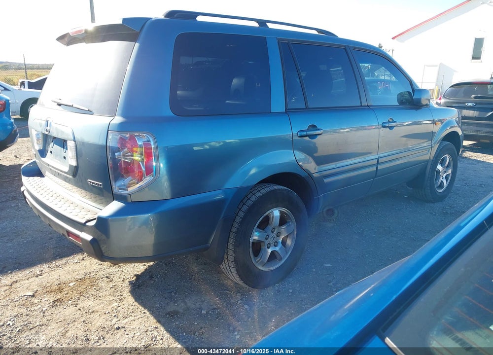 2007 HONDA PILOT VIN: 5FNYF18617B002304