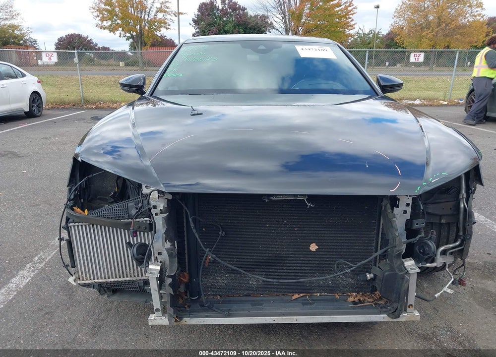 2019 AUDI A8 VIN: WAU8DAF88KN005587