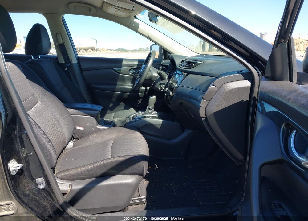 2017 NISSAN ROGUE SPORT VIN: JN8AT2MT7HW391205