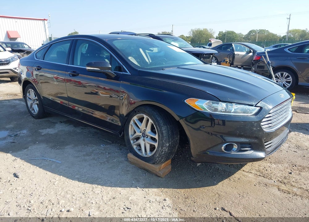 2015 FORD FUSION SE VIN: 3FA6P0HD6FR263685