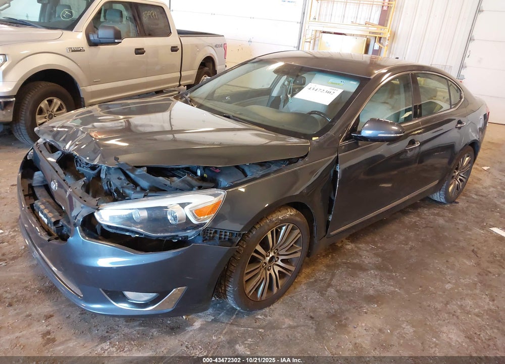 2014 KIA CADENZA VIN: KNALN4D74E5157390