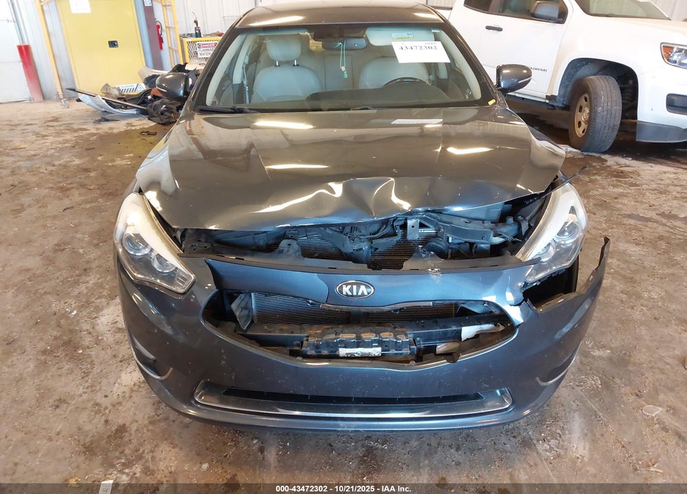 2014 KIA CADENZA VIN: KNALN4D74E5157390