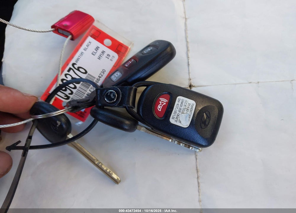 2019 HYUNDAI ELANTRA VIN: KMHD84LF5KU864230