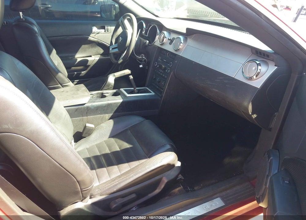 2007 FORD MUSTANG VIN: 1ZVFT82H475215524