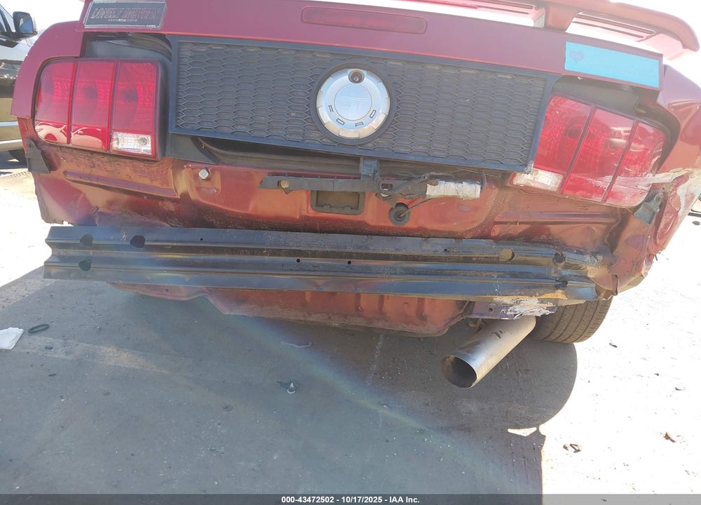 2007 FORD MUSTANG VIN: 1ZVFT82H475215524