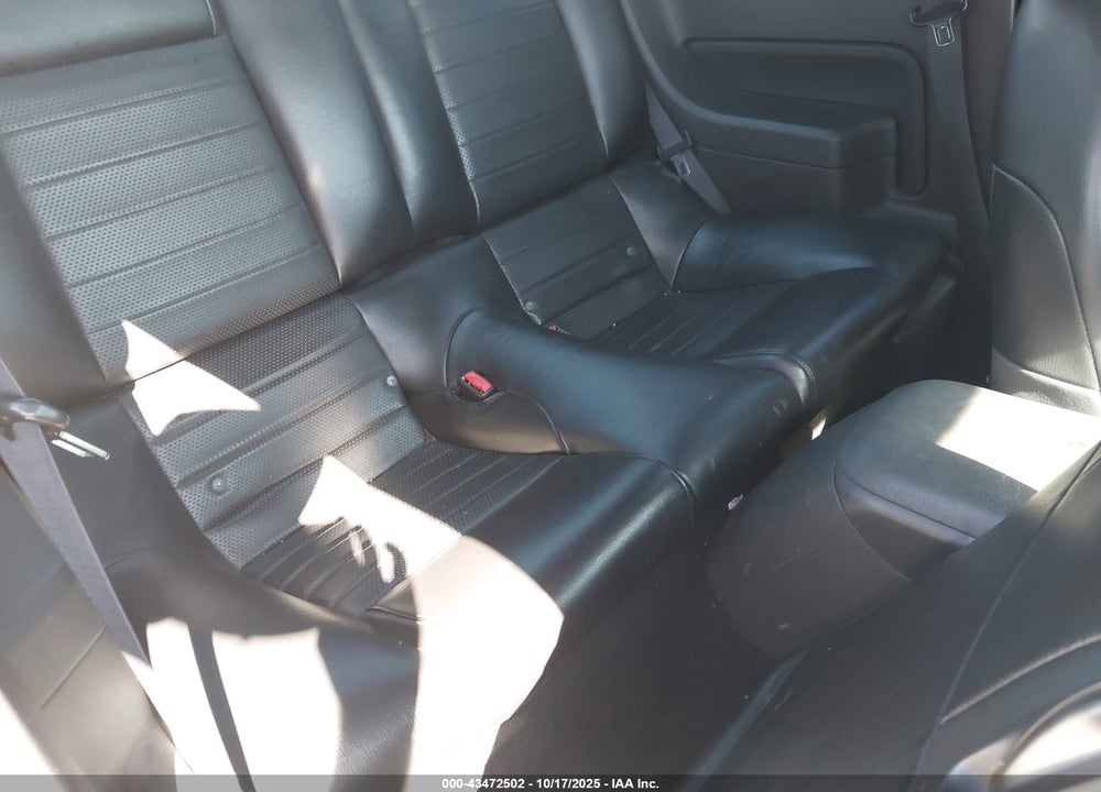 2007 FORD MUSTANG VIN: 1ZVFT82H475215524