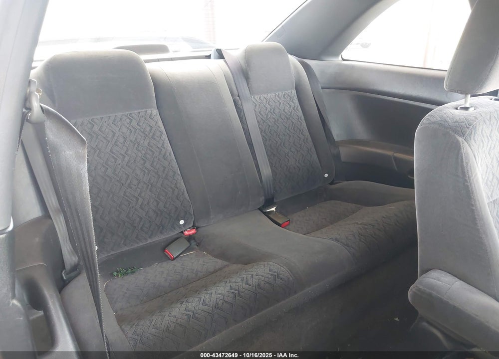 2002 HONDA CIVIC LX VIN: 1HGEM225X2L044492