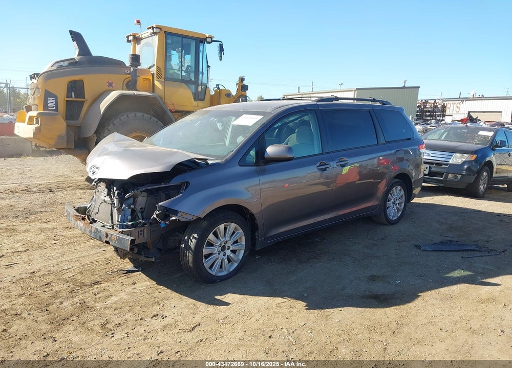 2014 TOYOTA SIENNA LE 7 PASSENGER VIN: 5TDJK3DC9ES092945