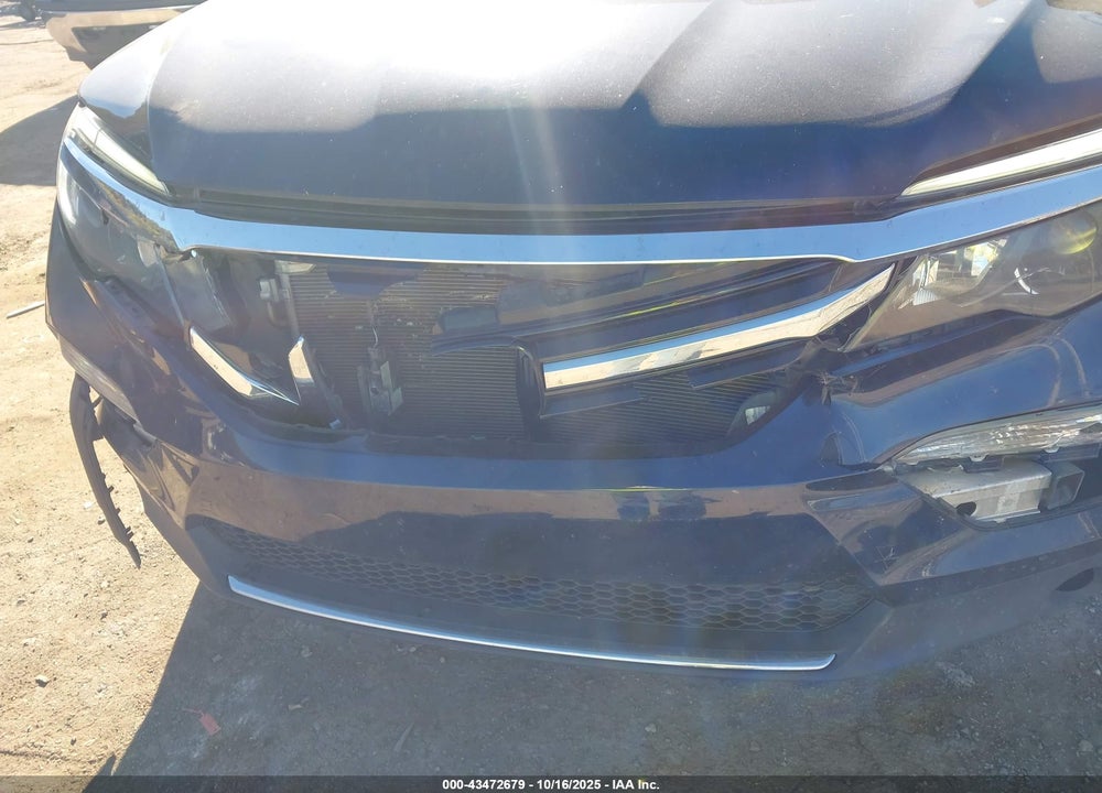 2017 HONDA PILOT TOURING VIN: 5FNYF6H95HB032043