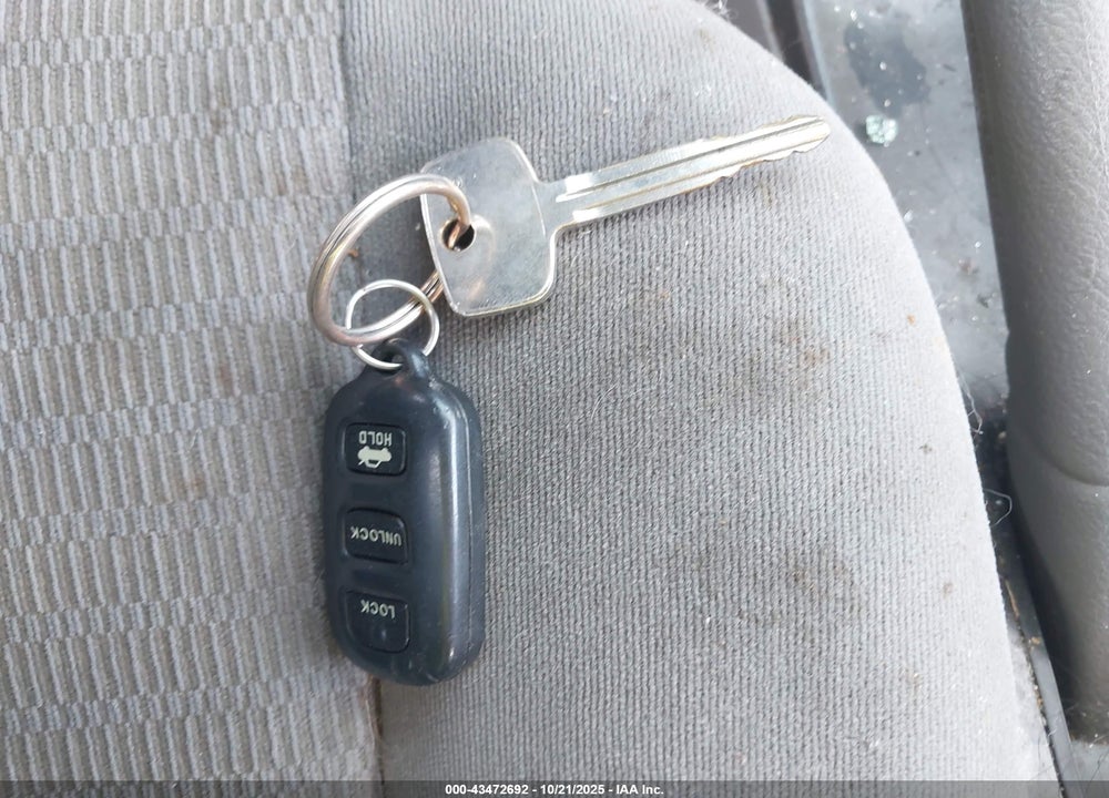 2005 TOYOTA CAMRY LE VIN: 4T1BE30K95U638465