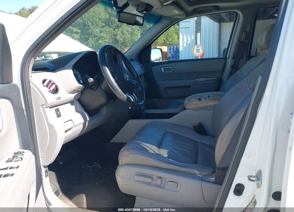 2011 HONDA PILOT VIN: 5FNYF4H67BB019599