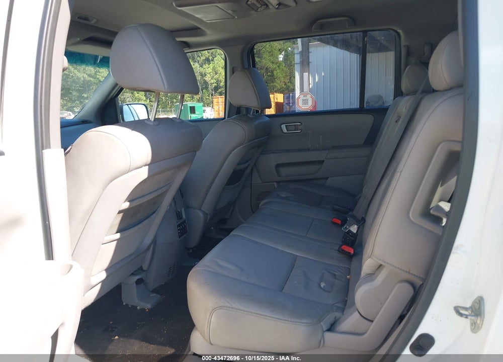 2011 HONDA PILOT VIN: 5FNYF4H67BB019599
