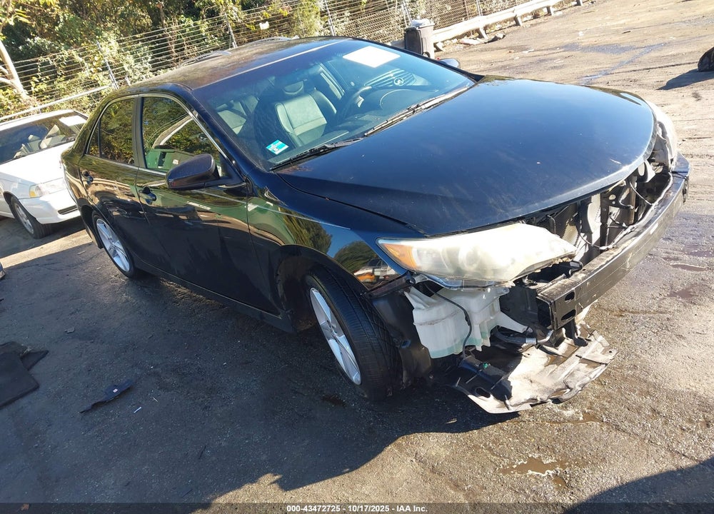 2014 TOYOTA CAMRY SE VIN: 4T1BF1FK9EU820496