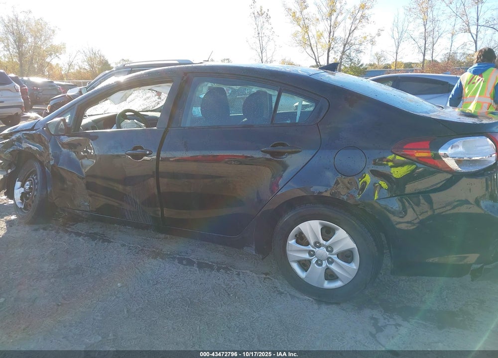 2017 KIA FORTE LX VIN: 3KPFL4A79HE122671