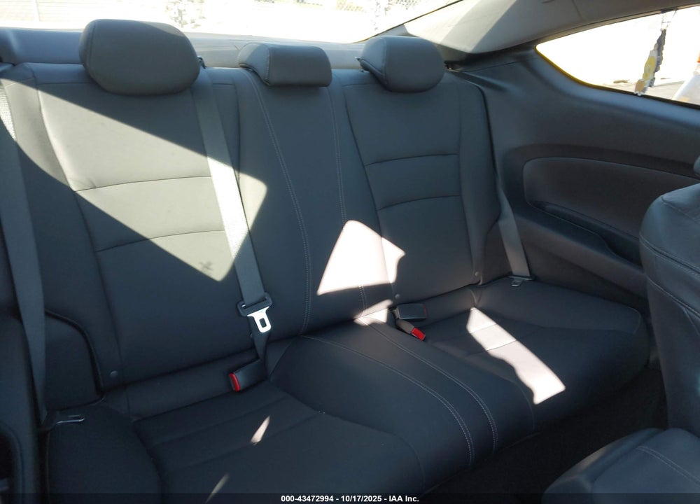 2013 HONDA ACCORD EX-L V-6 VIN: 1HGCT2B82DA007844