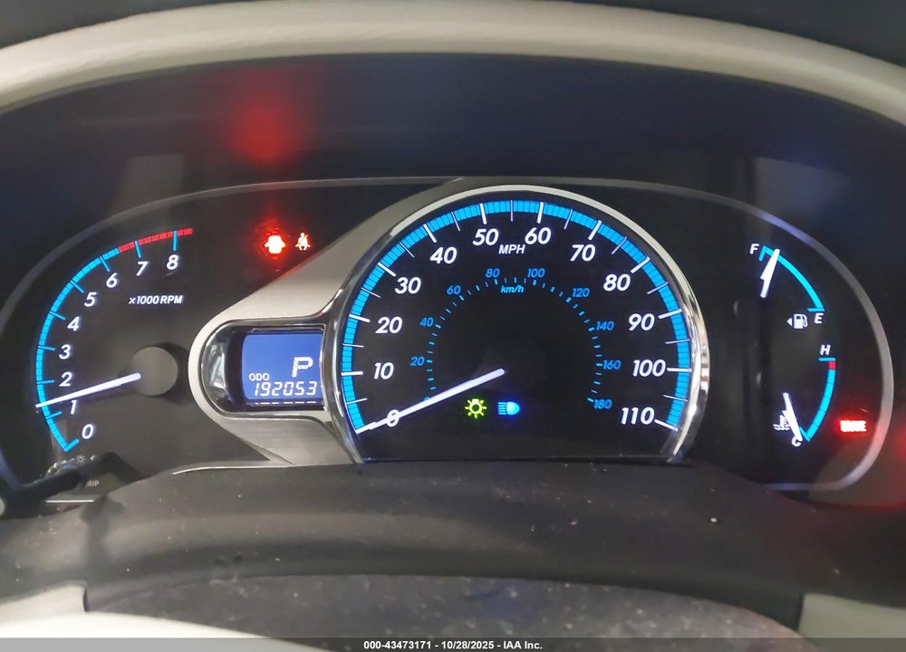 2013 TOYOTA SIENNA XLE V6 8 PASSENGER VIN: 5TDYK3DC9DS328717