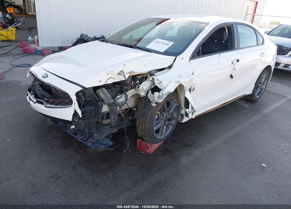 2021 KIA FORTE GT LINE VIN: 3KPF34AD4ME418892