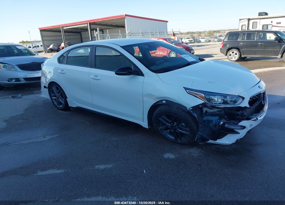 2021 KIA FORTE GT LINE VIN: 3KPF34AD4ME418892