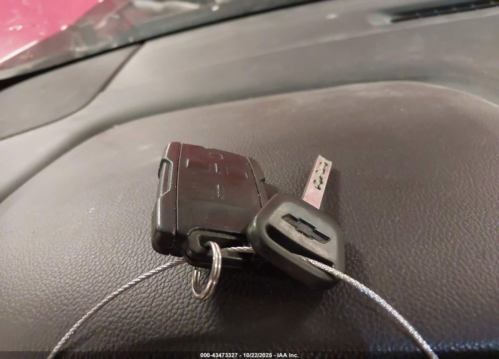 2014 CHEVROLET SILVERADO 1500 1LT VIN: 1GCVKREC7EZ260826