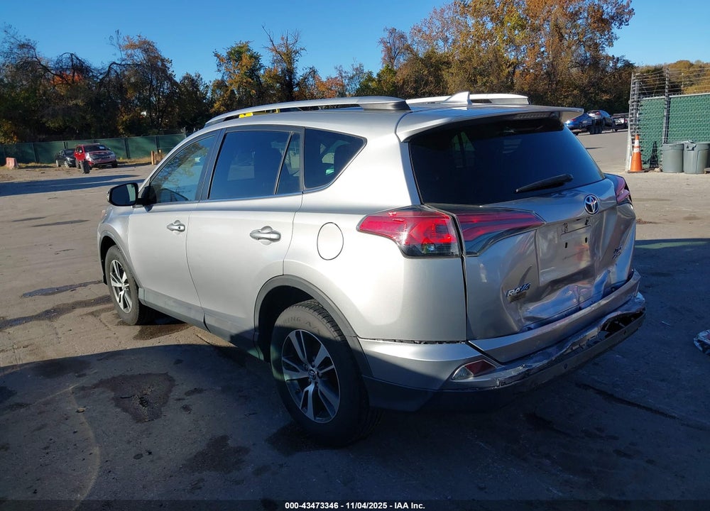 2016 TOYOTA RAV4 XLE VIN: 2T3RFREV1GW445531