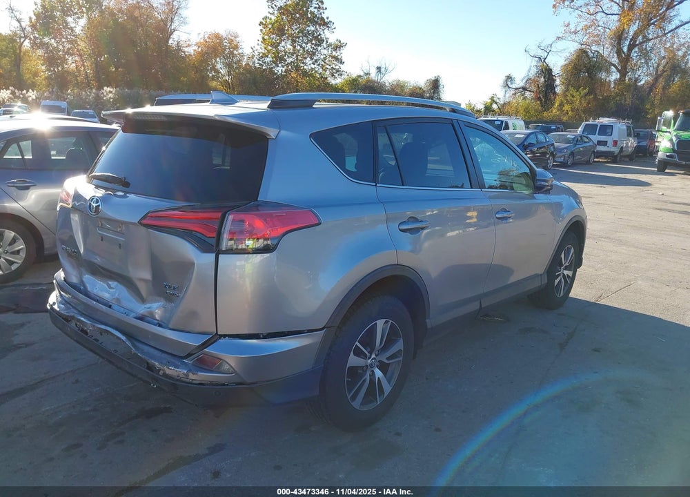 2016 TOYOTA RAV4 XLE VIN: 2T3RFREV1GW445531