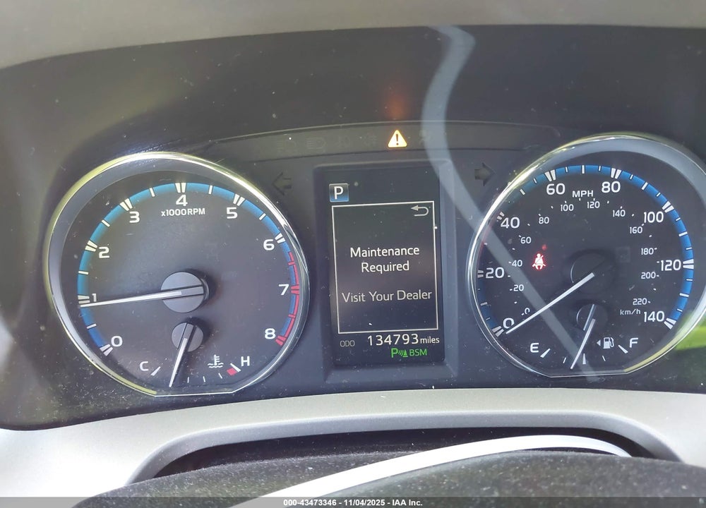 2016 TOYOTA RAV4 XLE VIN: 2T3RFREV1GW445531