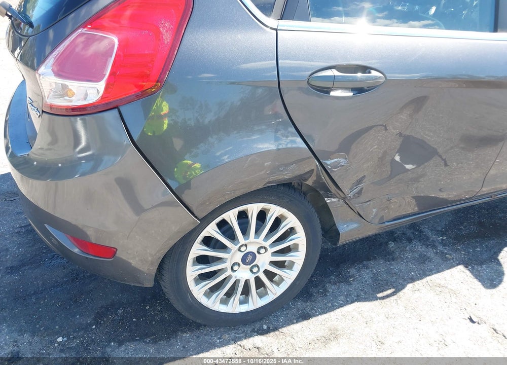 2015 FORD FIESTA VIN: 3FADP4FJ4FM117662