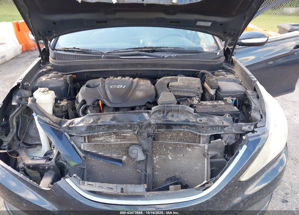 2014 HYUNDAI SONATA VIN: 5NPEB4AC5EH885404