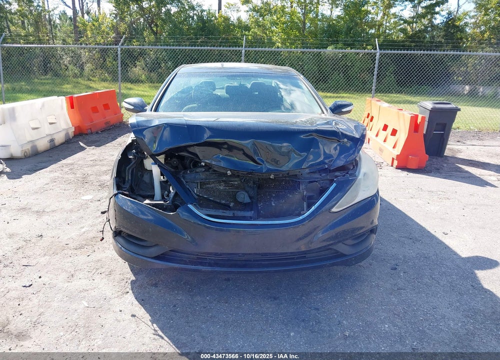 2014 HYUNDAI SONATA VIN: 5NPEB4AC5EH885404