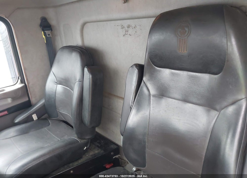 2012 KENWORTH CONSTRUCTION T370 VIN: 2NKHHM7X1CM308595