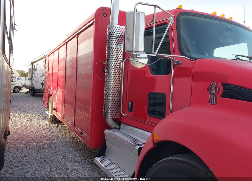 2012 KENWORTH CONSTRUCTION T370 VIN: 2NKHHM7X1CM308595