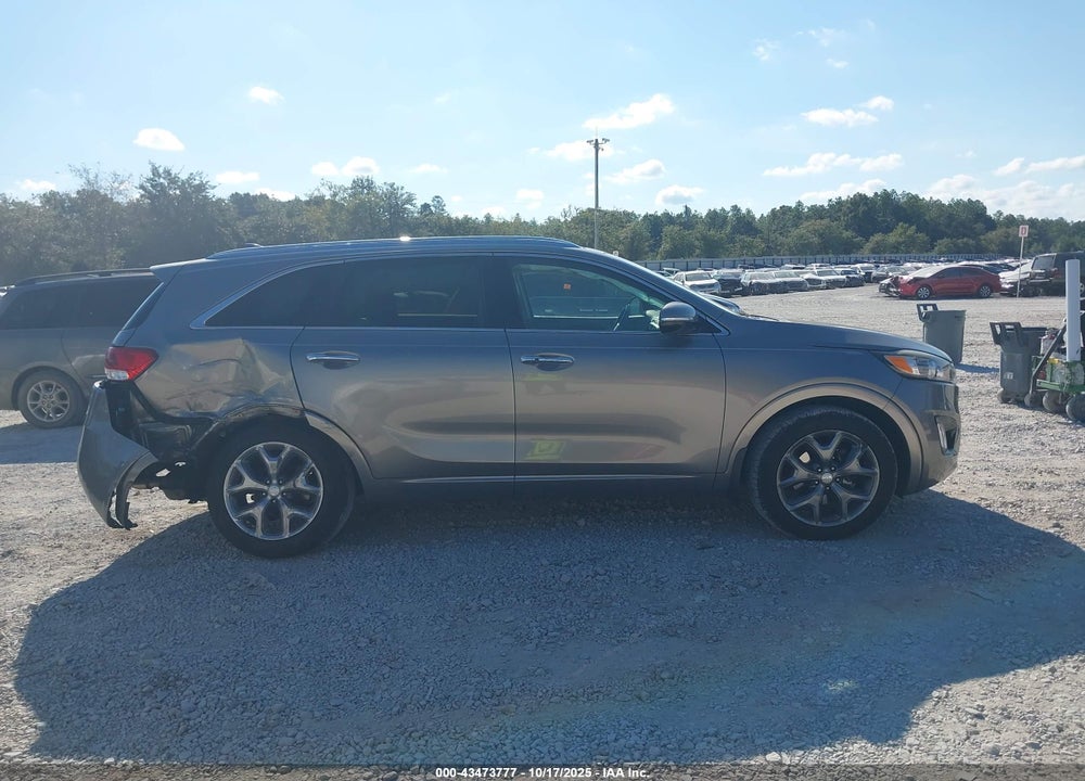 2016 KIA SORENTO 3.3L SX VIN: 5XYPK4A53GG185479