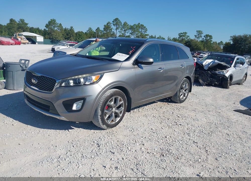 2016 KIA SORENTO 3.3L SX VIN: 5XYPK4A53GG185479