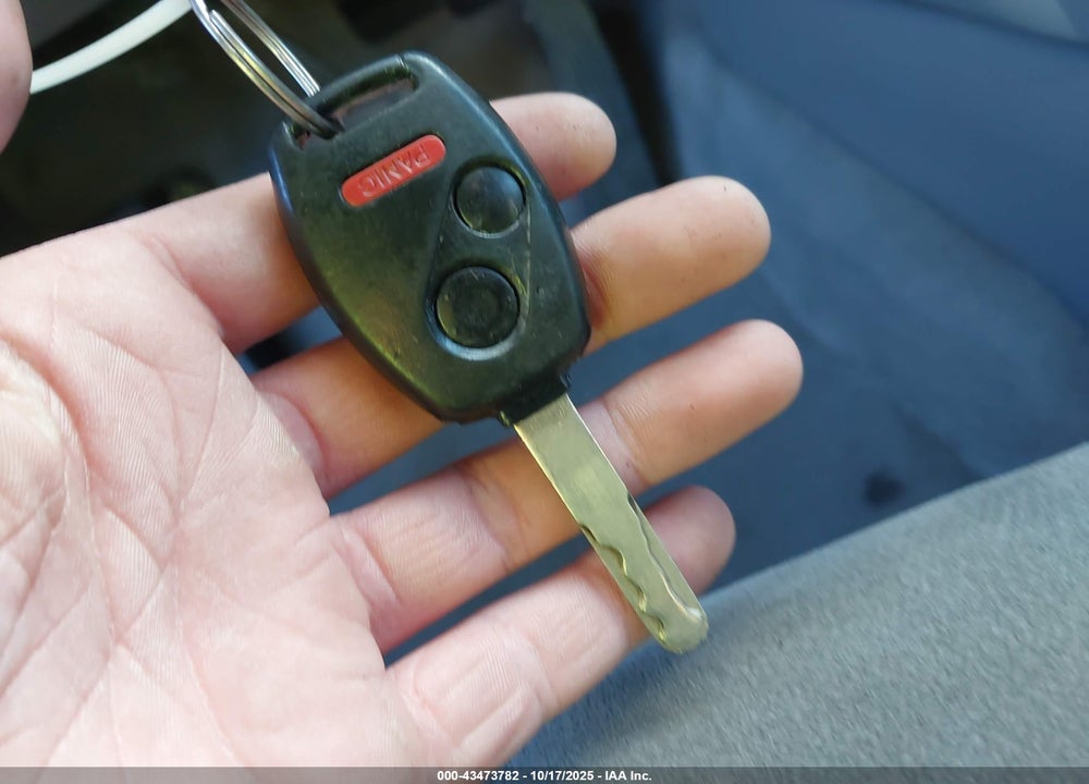 2006 HONDA CIVIC VIN: 1HGFA16516L054383