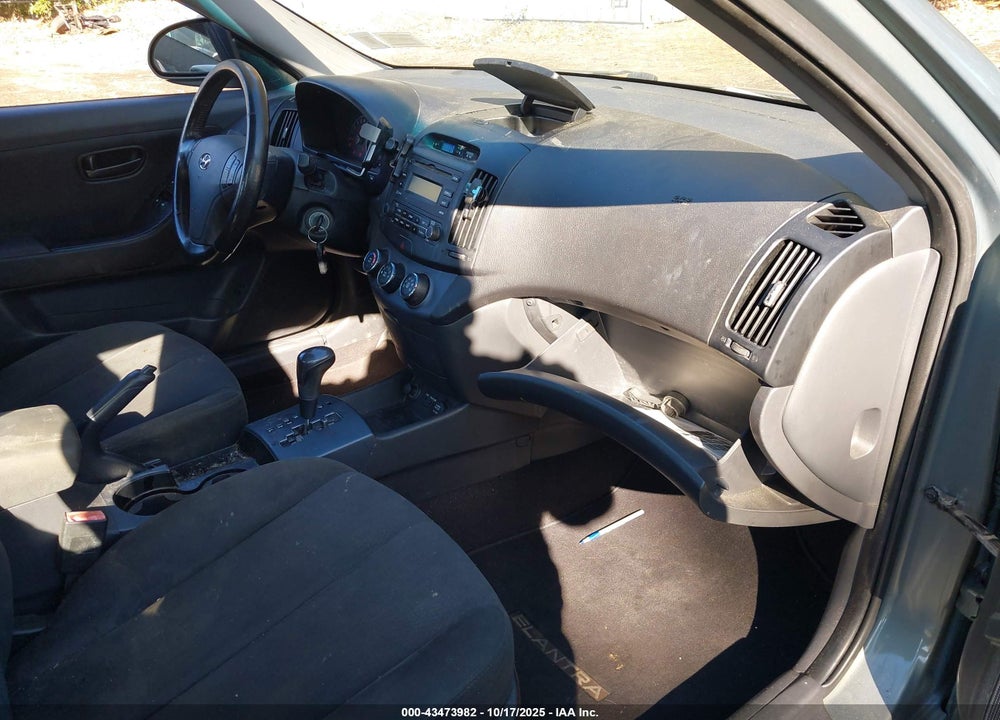 2009 HYUNDAI ELANTRA GLS/SE VIN: KMHDU46DX9U748859