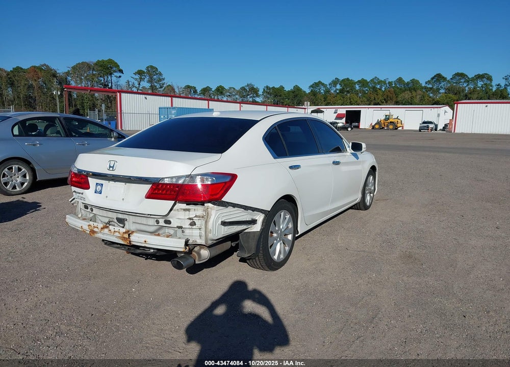 2013 HONDA ACCORD VIN: 1HGCR2F86DA202726