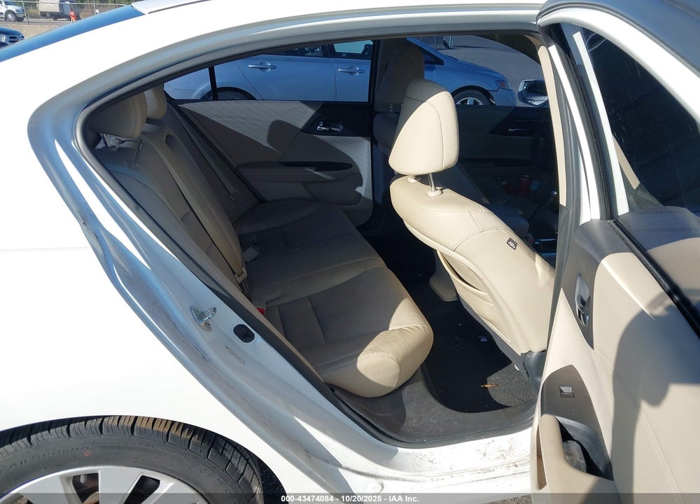 2013 HONDA ACCORD VIN: 1HGCR2F86DA202726
