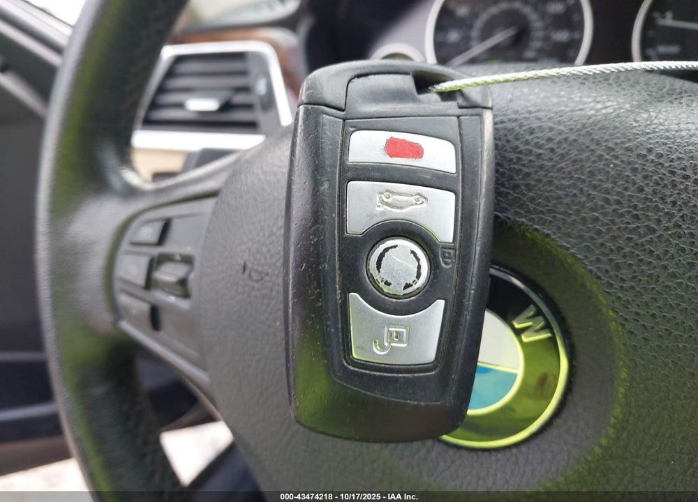 2018 BMW 320I VIN: WBA8E1G55JNU91713