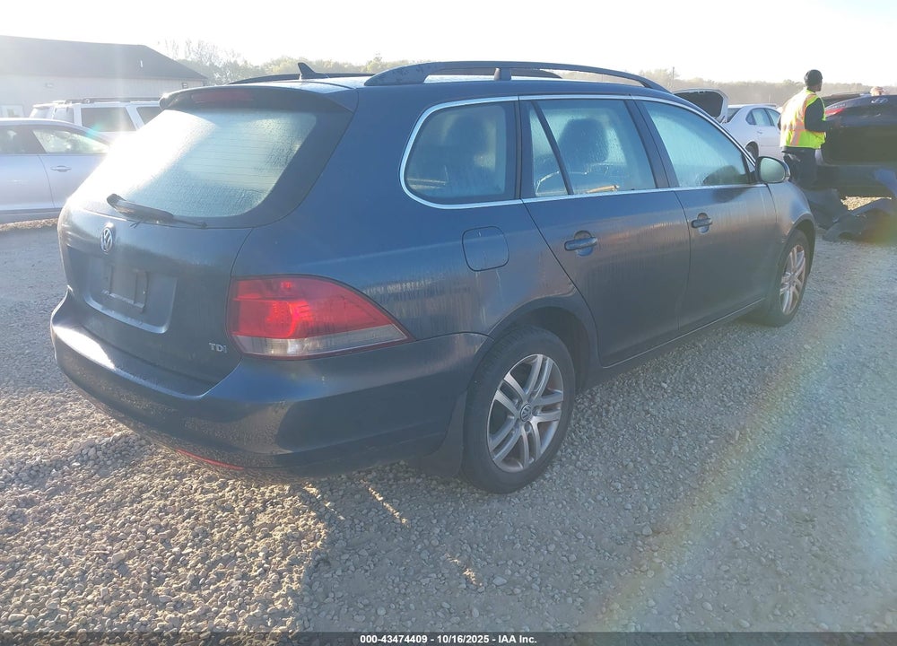2010 VOLKSWAGEN JETTA VIN: 3VWPL8AJ7AM692104
