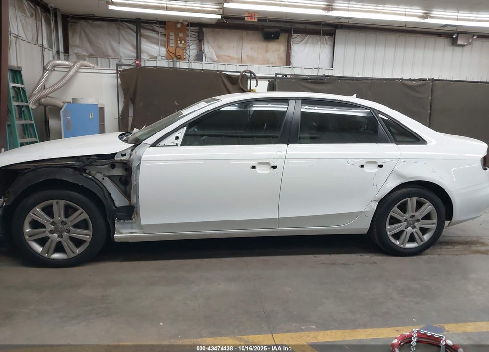 2011 AUDI A4 VIN: WAUAFAFL2BN036592