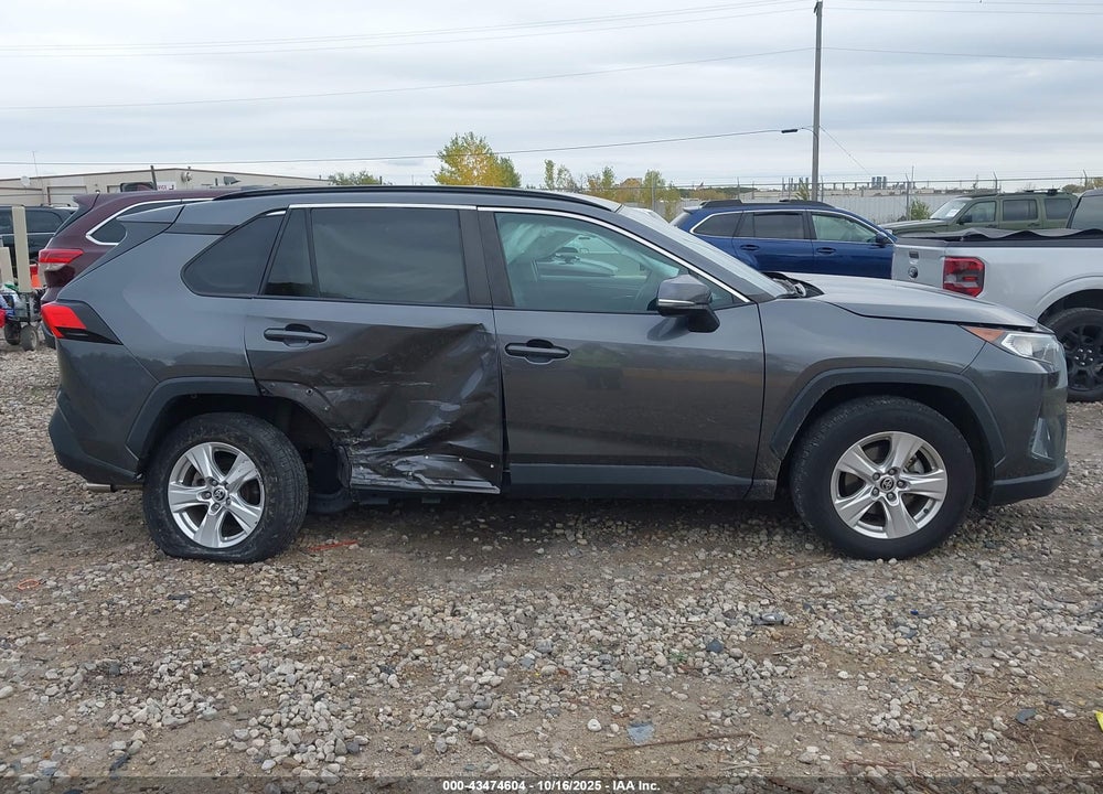 2021 TOYOTA RAV4 XLE VIN: 2T3P1RFV9MC175224